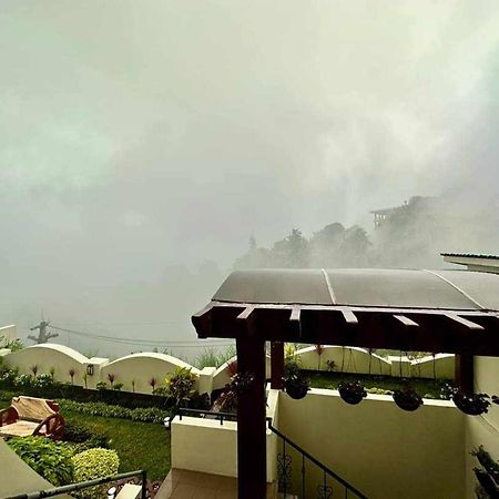 Avana Hills Tagaytay Villa Tagaytay City Buitenkant foto