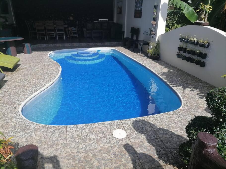 Avana Hills Tagaytay Villa Tagaytay City Buitenkant foto