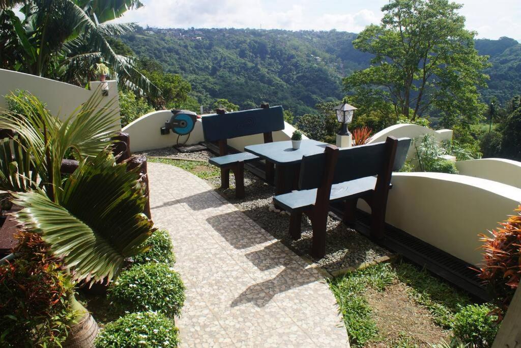Avana Hills Tagaytay Villa Tagaytay City Buitenkant foto