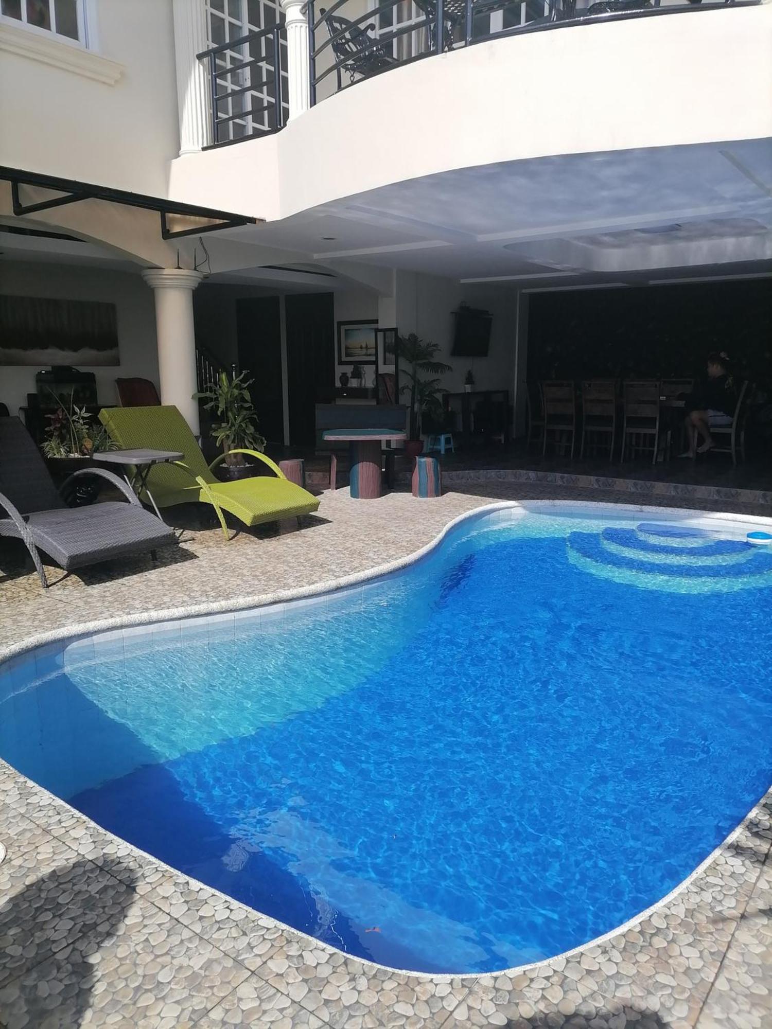 Avana Hills Tagaytay Villa Tagaytay City Buitenkant foto
