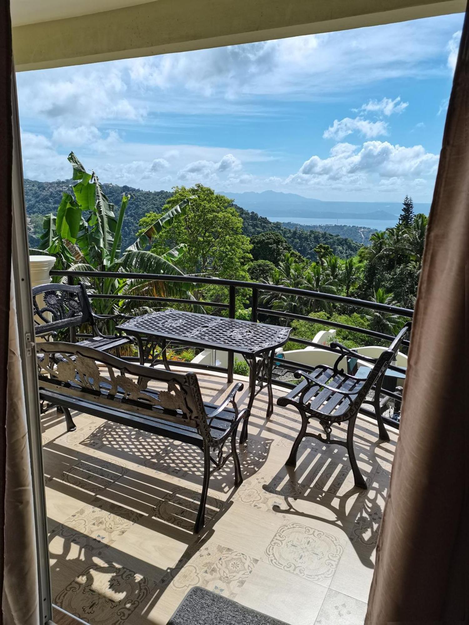 Avana Hills Tagaytay Villa Tagaytay City Buitenkant foto